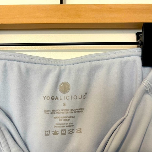 Yogalicious Perrywinkle Ankle Length Cut-out Accent Leggings Small - Picture 7 of 7